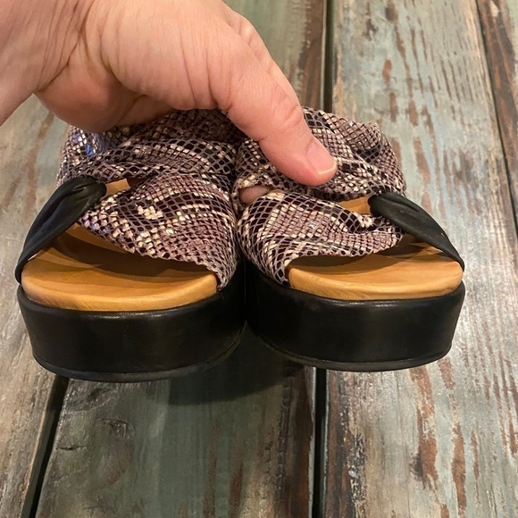 Corso Como 6.5 Wynnter Platform Slide Sandal Snakeskin Print Leather Wedge Shoes - Picture 8 of 15